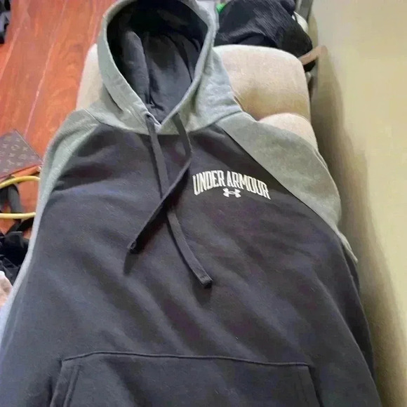 Men’s under armor hoodie size small - Picture 2 of 4